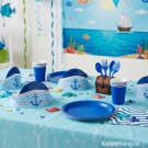 BURSDAGSHATTER MED HAVMOTIV (illustrasjonsbilde) thumbnail