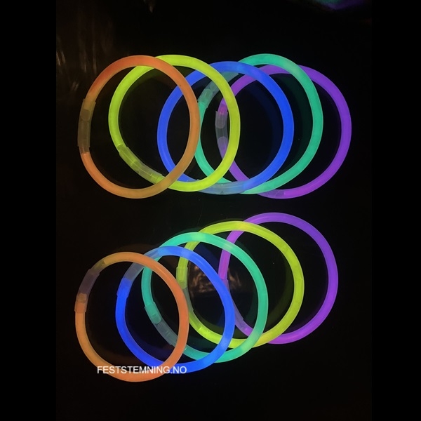 SELVLYSENDE GLOW ARMBÅND (15-pk)