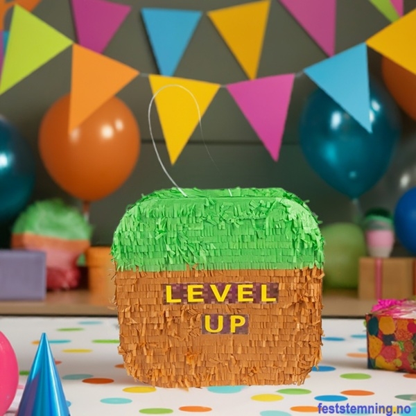 MINECRAFT PINATA (illustrasjonsbilde)