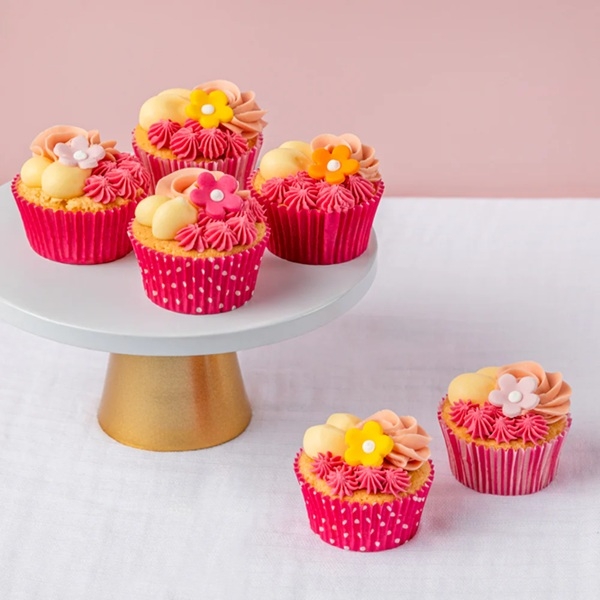 ROSA CUPCAKE FORMER (illustrasjonsbilde)